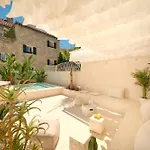Ibella Boutique 4*