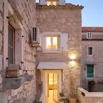 Ibella Boutique 4*