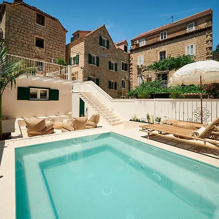 Ibella Boutique 4*