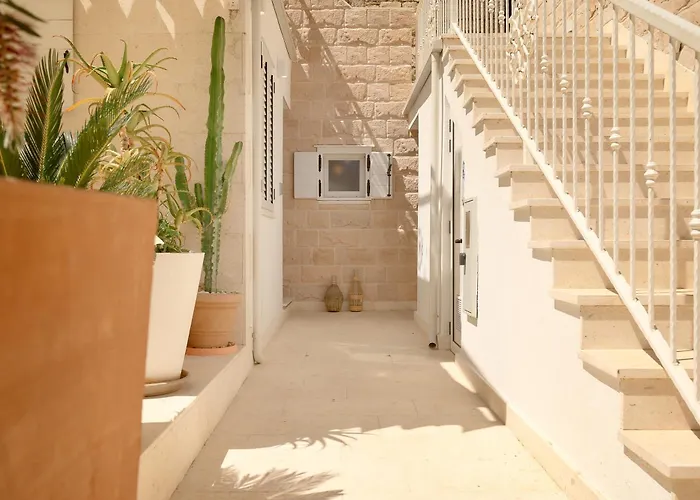 Ibella Boutique 4* سبليت