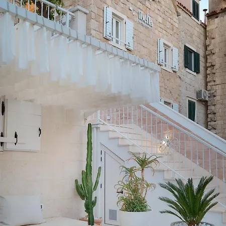 Ibella Boutique