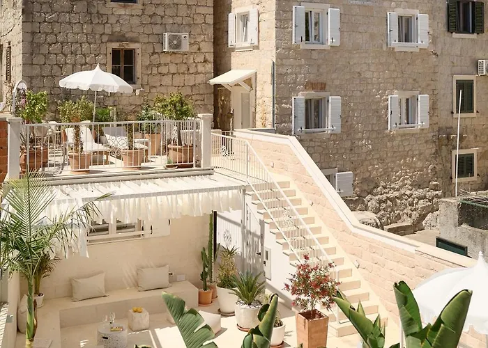 Nocleg ze śniadaniem Ibella Boutique 4*