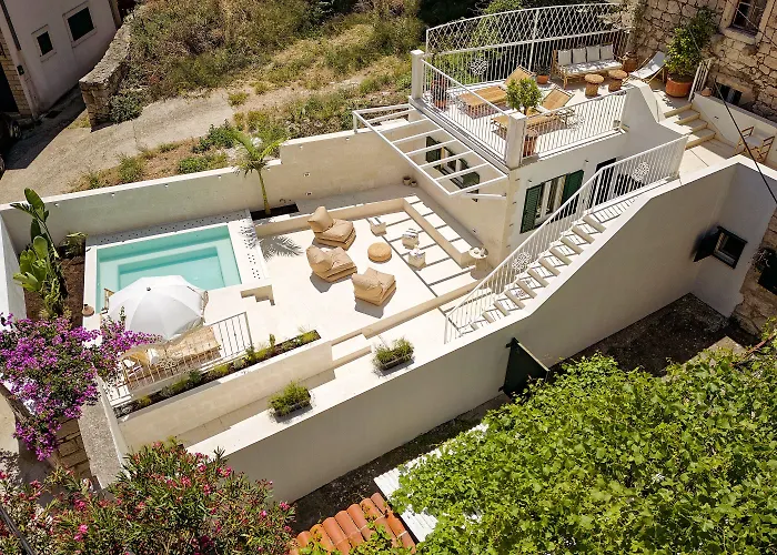 Ibella Boutique Nocleg ze śniadaniem 4*