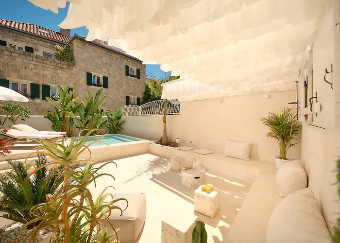 Ibella Boutique 4*